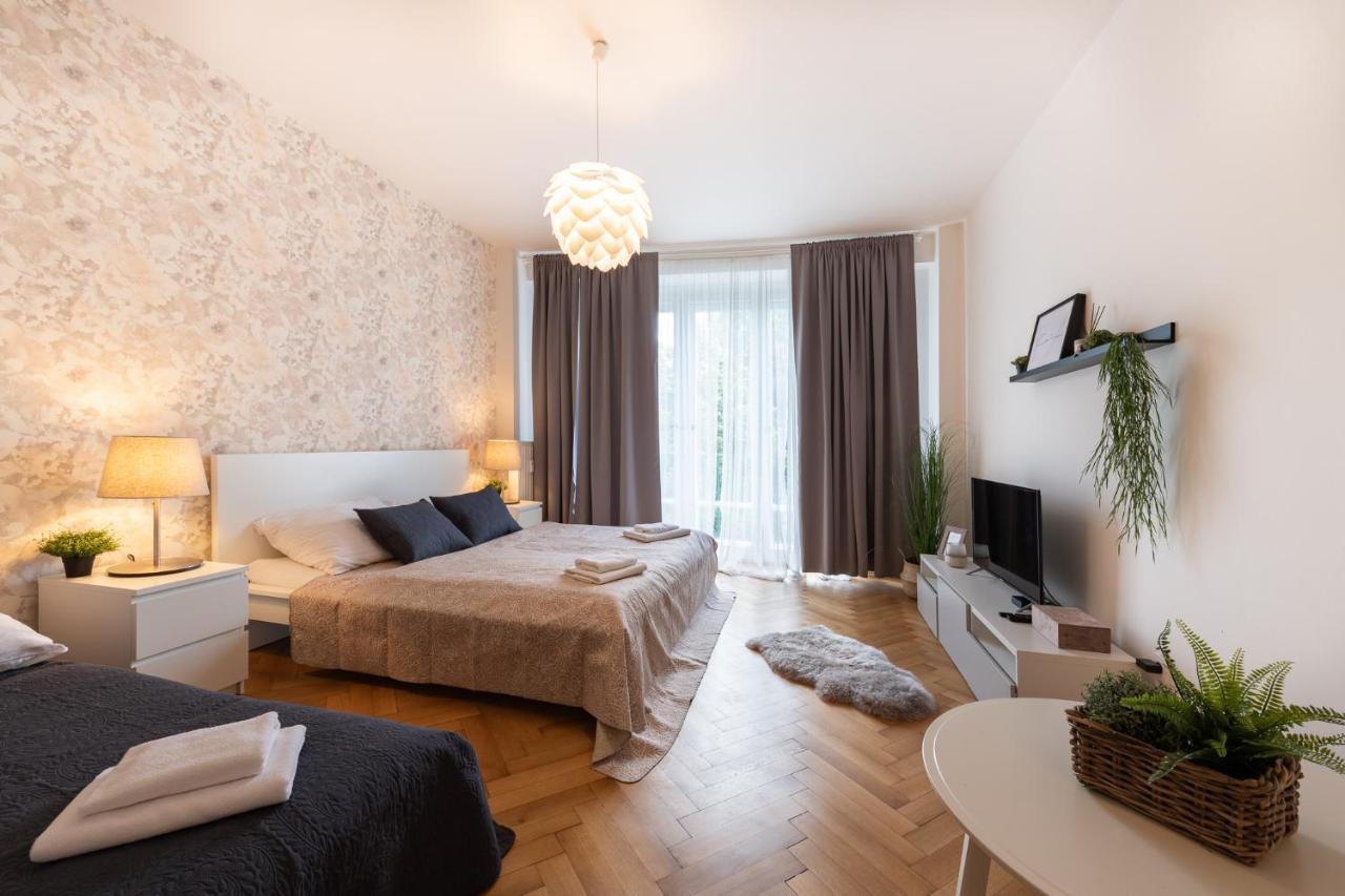 Luxury Apartment In Prime Location Praha Eksteriør bilde