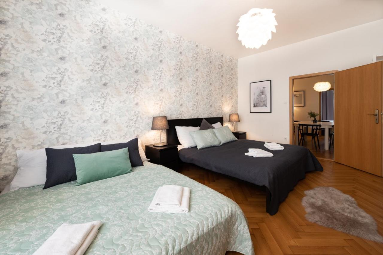 Luxury Apartment In Prime Location Praha Eksteriør bilde