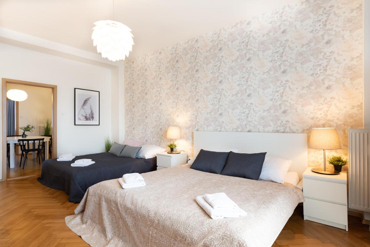 Luxury Apartment In Prime Location Praha Eksteriør bilde